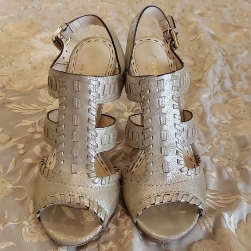 COACH‎ Kareena Light Gold  Size 6B High Heels